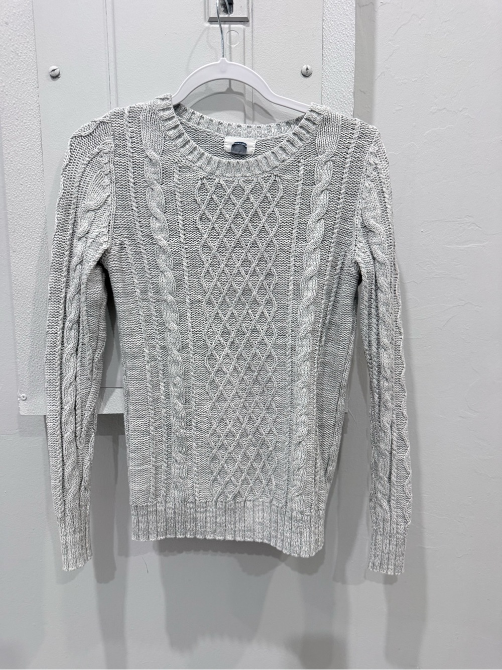 Old Navy Light Gray Cable Knit Crewneck Sweater